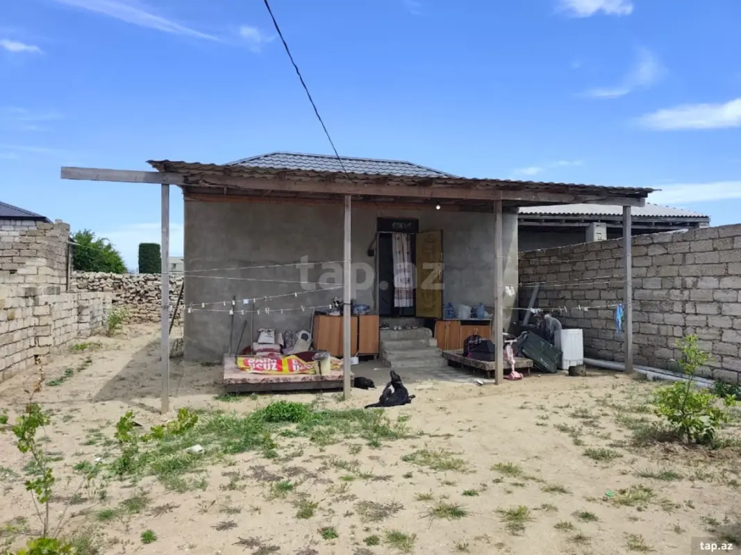 Satılır 1 otaqlı həyət evi 30 m²