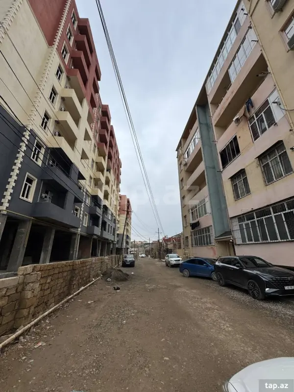 Satılır 3 otaqlı yeni tikili 75 m²