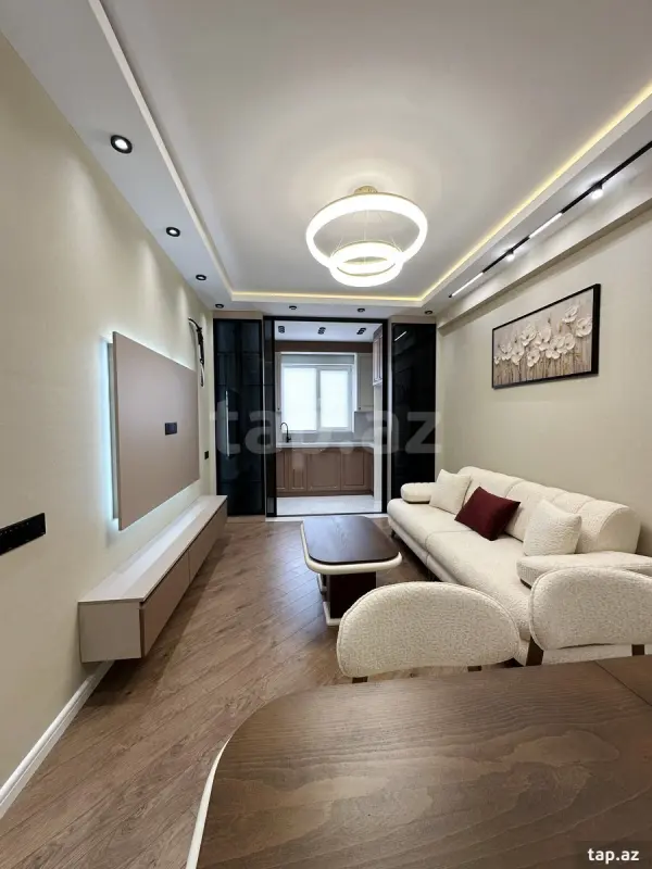 Satılır 3 otaqlı yeni tikili 82 m²