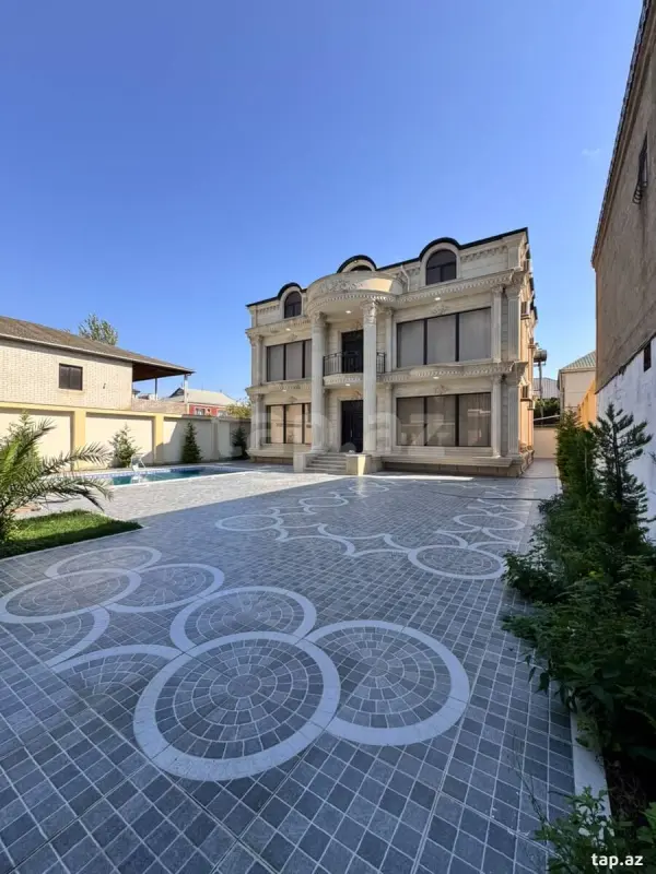 Satılır 7 otaqlı həyət evi 400 m²