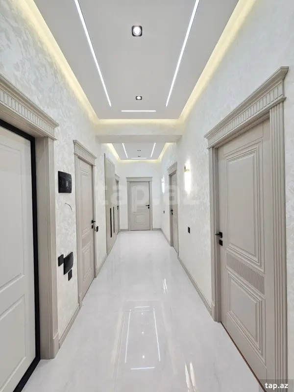 Satılır 4 otaqlı yeni tikili 127 m²