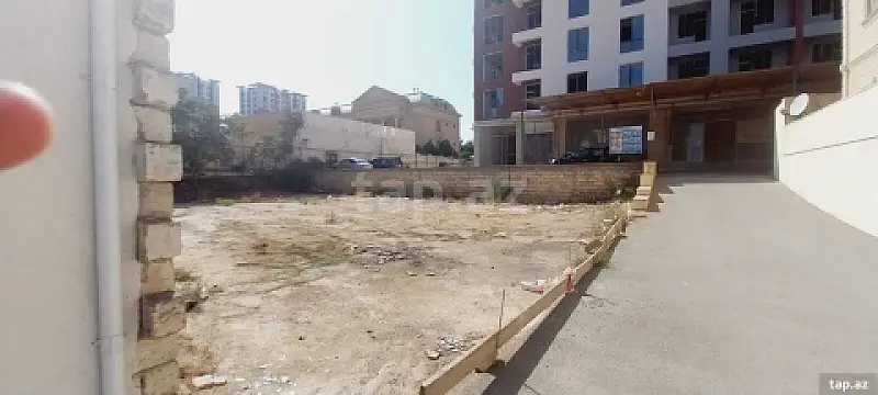 Satılır torpaq sahəsi — Bakı