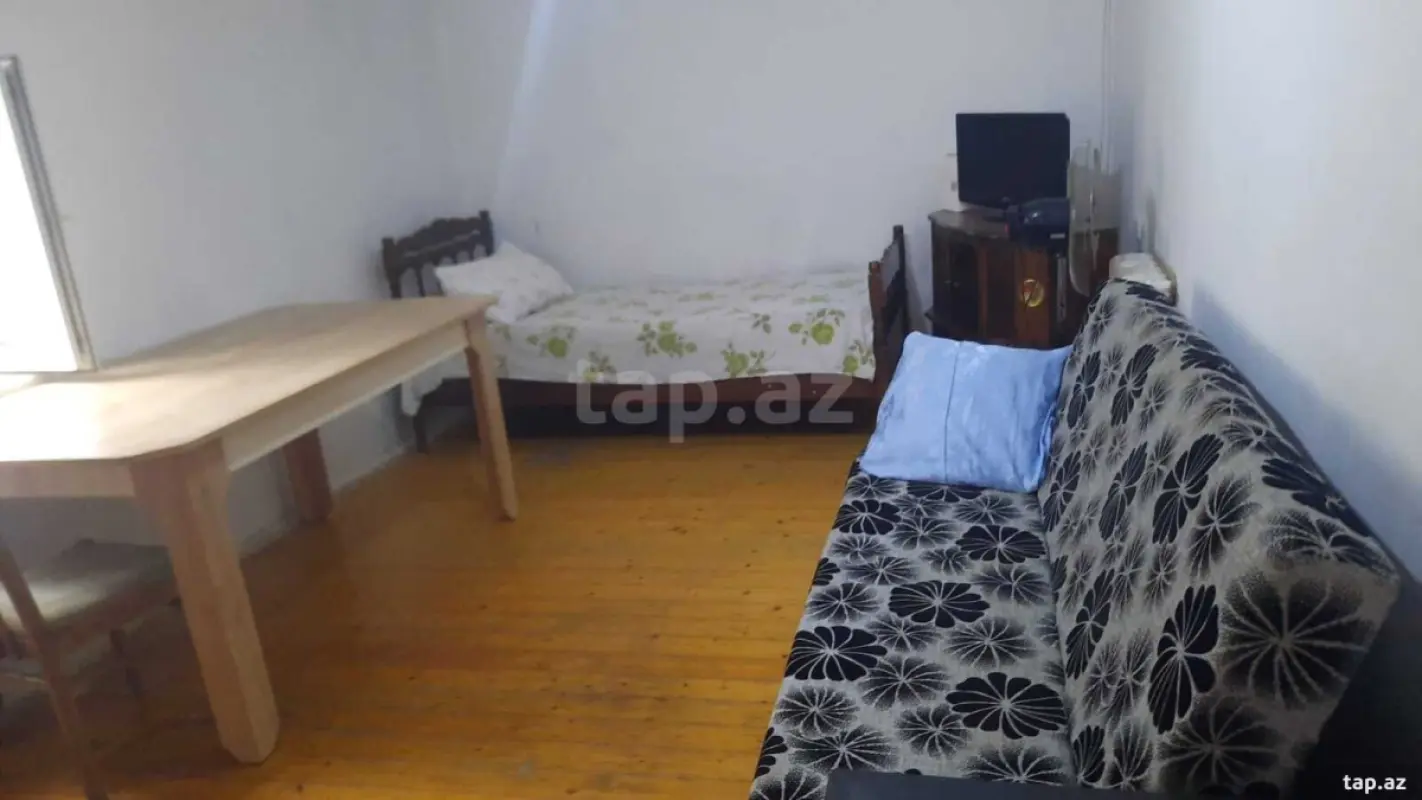 Kirayə verilir 2 otaqlı həyət evi 60 m²