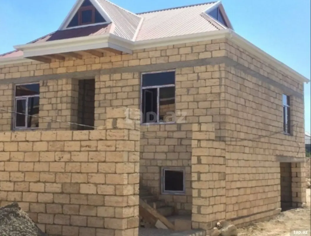 Satılır 3 otaqlı həyət evi 100 m²