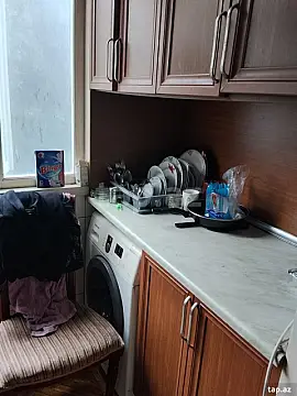 Kirayə verilir 3 otaqlı mənzil 40 m² — Bakı, Memar Əcəmi yanı 3 otaq 40.00 m²