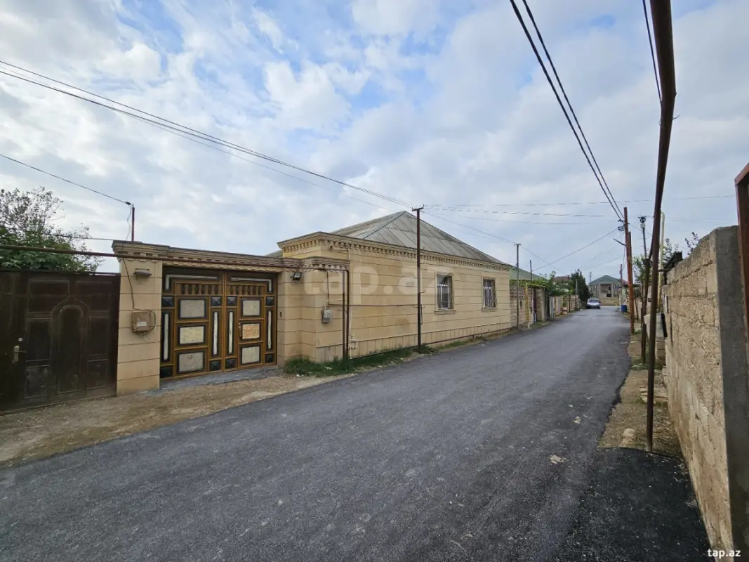 Satılır 4 otaqlı həyət evi 125 m²