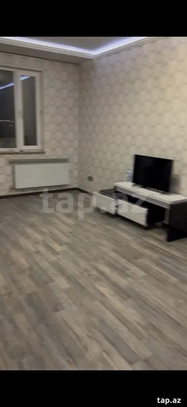 Kirayə verilir 2 otaqlı yeni tikili 80 m²
