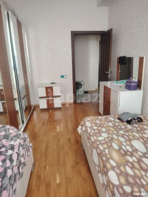 Kirayə verilir 2 otaqlı yeni tikili 70 m²