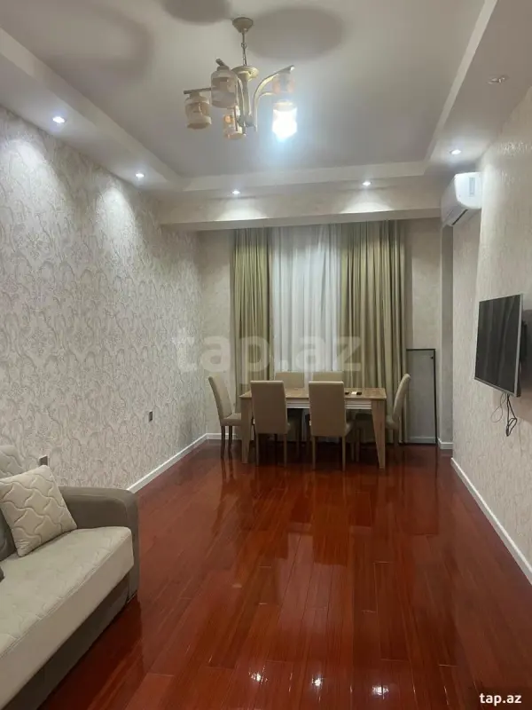 Kirayə verilir 2 otaqlı yeni tikili 70 m²