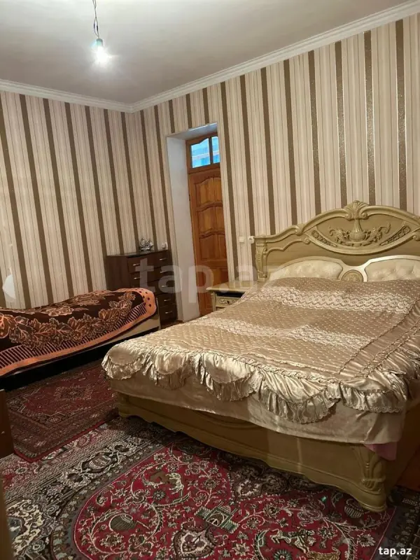 Satılır 5 otaqlı həyət evi 150 m²