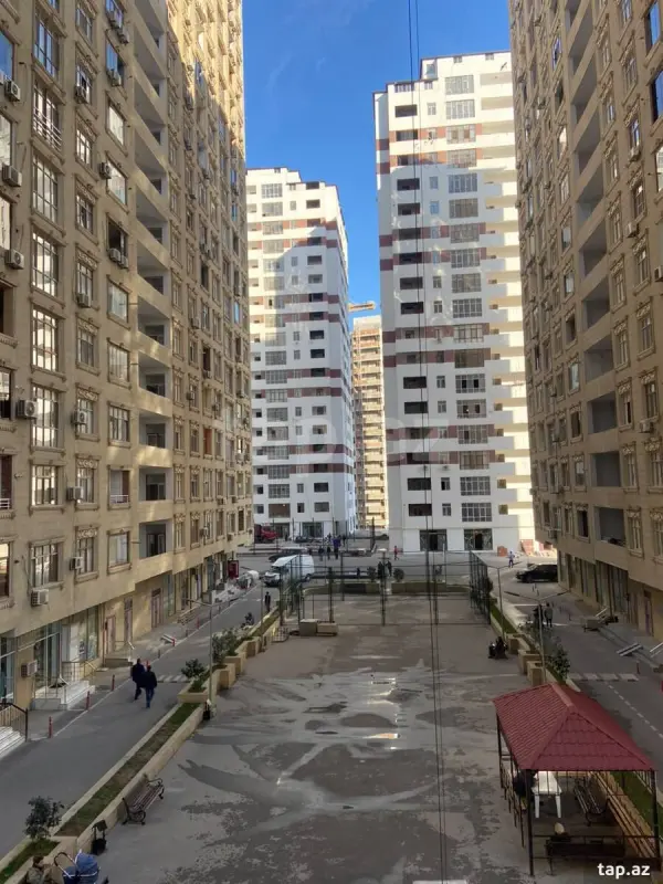 Kirayə verilir 2 otaqlı yeni tikili 80 m²