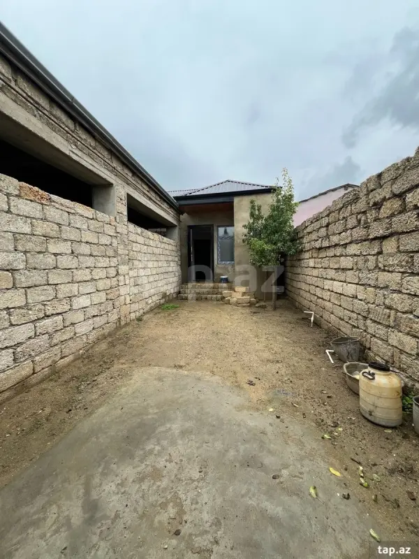 Satılır 3 otaqlı həyət evi 80 m²