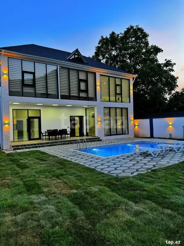 Satılır 5 otaqlı həyət evi 200 m²