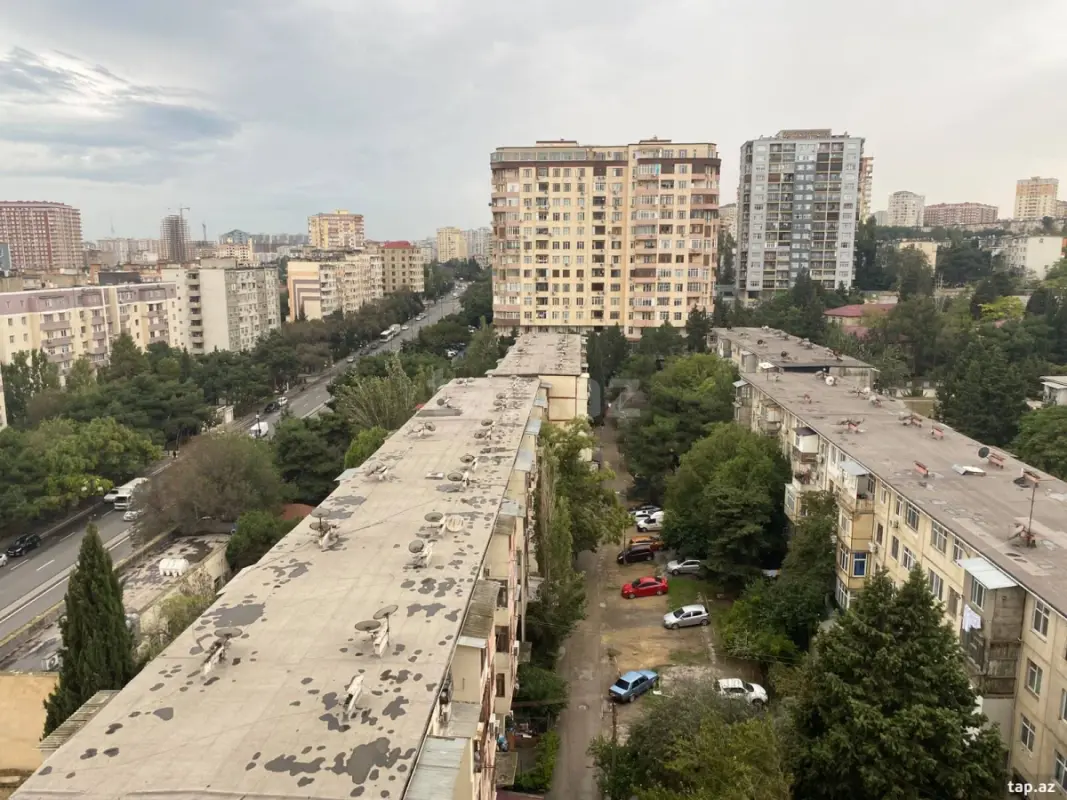 Kirayə verilir 3 otaqlı yeni tikili 135 m²