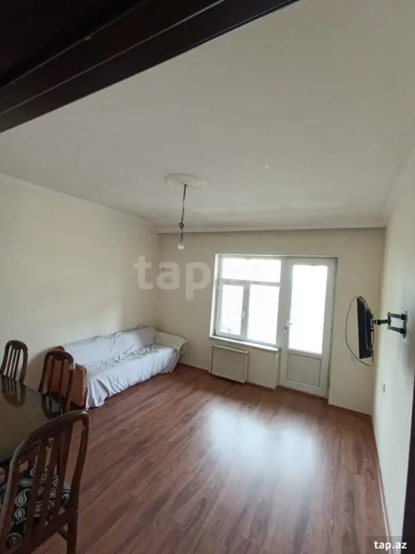Kirayə verilir 2 otaqlı yeni tikili 56 m²
