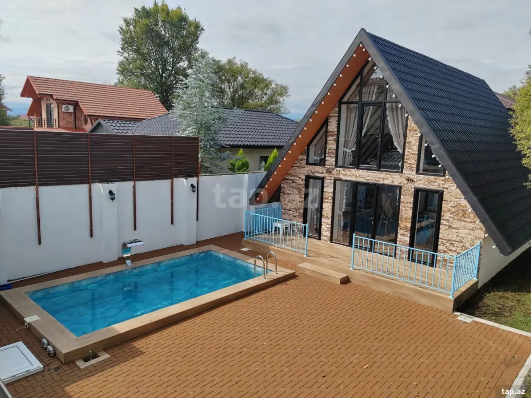 Kirayə verilir 2 otaqlı həyət evi 120 m²