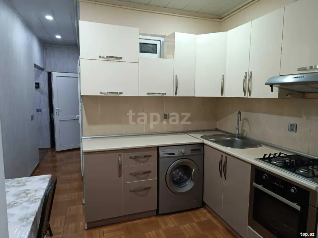 Kirayə verilir 2 otaqlı mənzil 60 m²