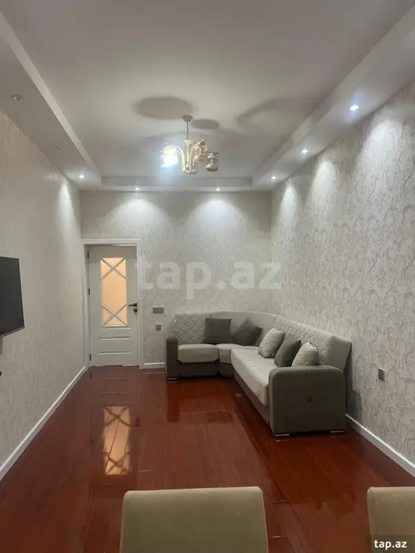 Kirayə verilir 2 otaqlı yeni tikili 65 m²