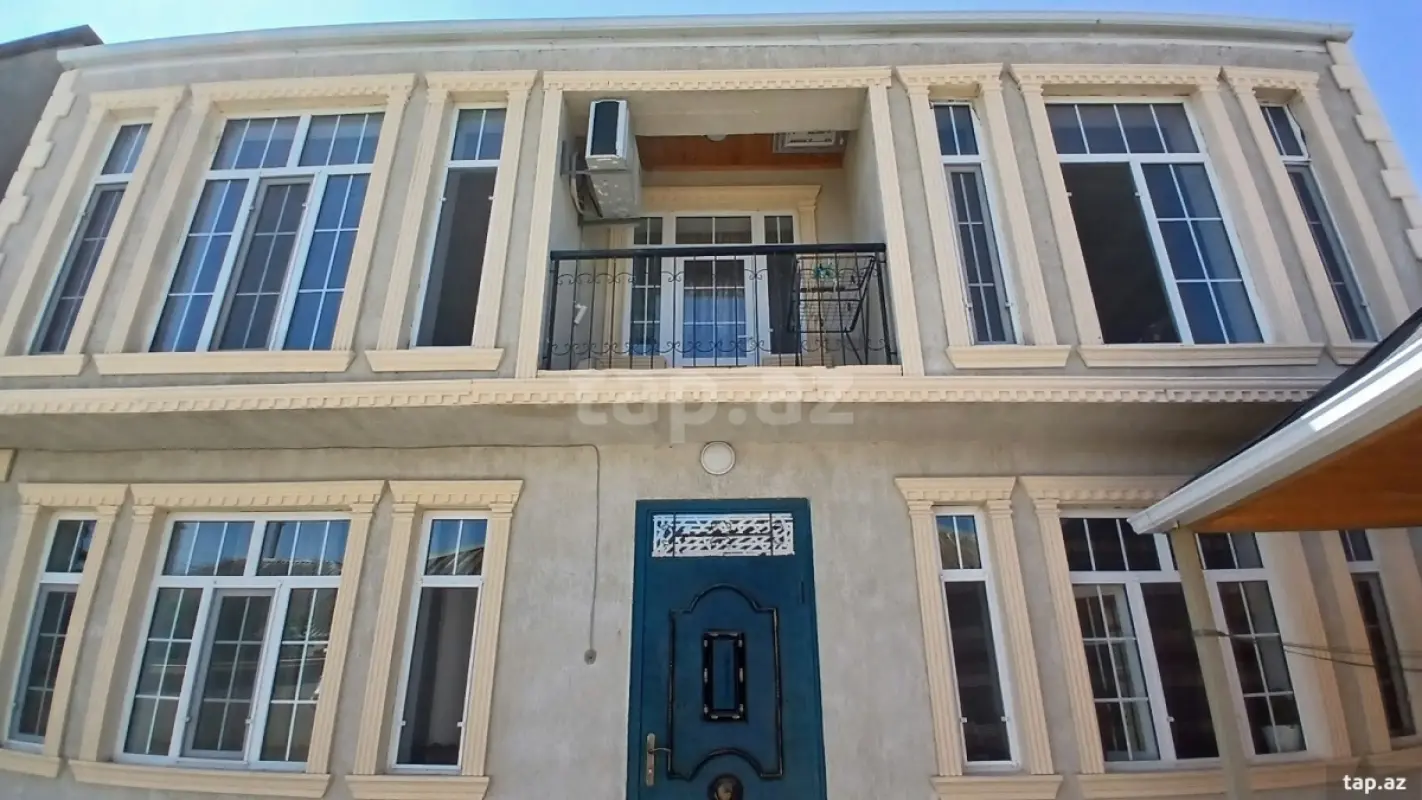 Satılır 5 otaqlı həyət evi 250 m²