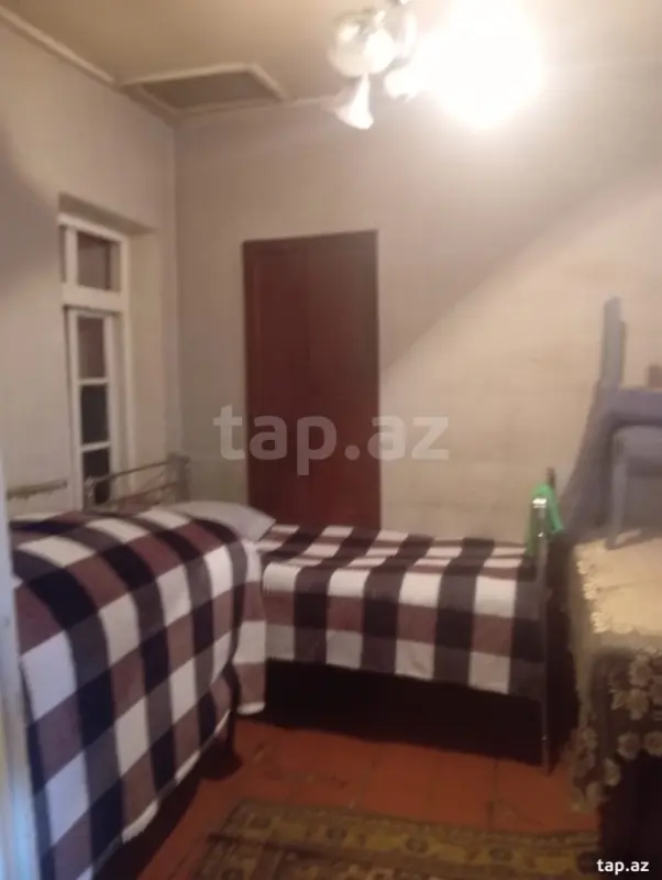 Satılır 3 otaqlı həyət evi 800 m²