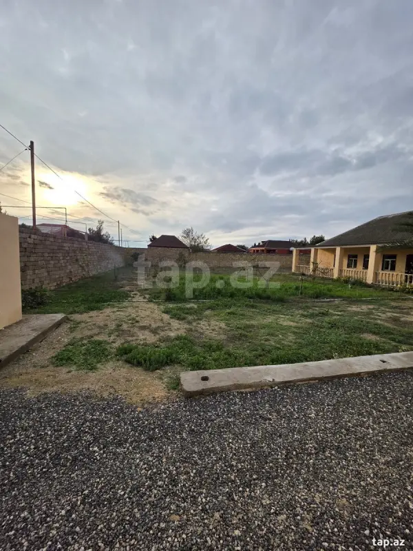 Satılır 4 otaqlı həyət evi 150 m²