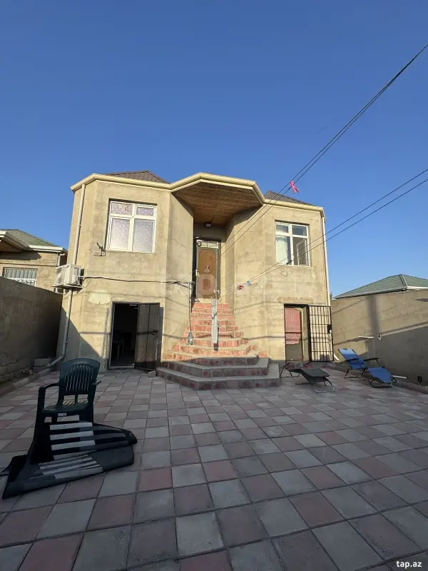 Satılır 4 otaqlı həyət evi 100 m²