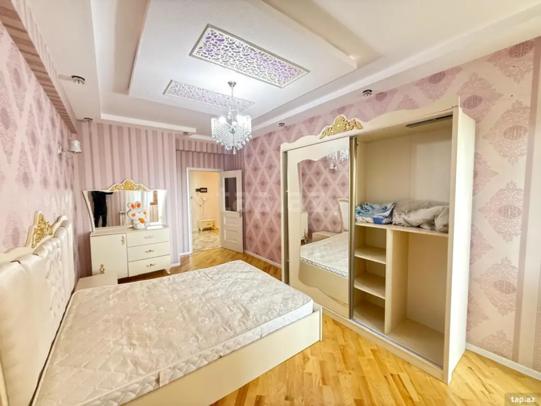Kirayə verilir 3 otaqlı yeni tikili 110 m²