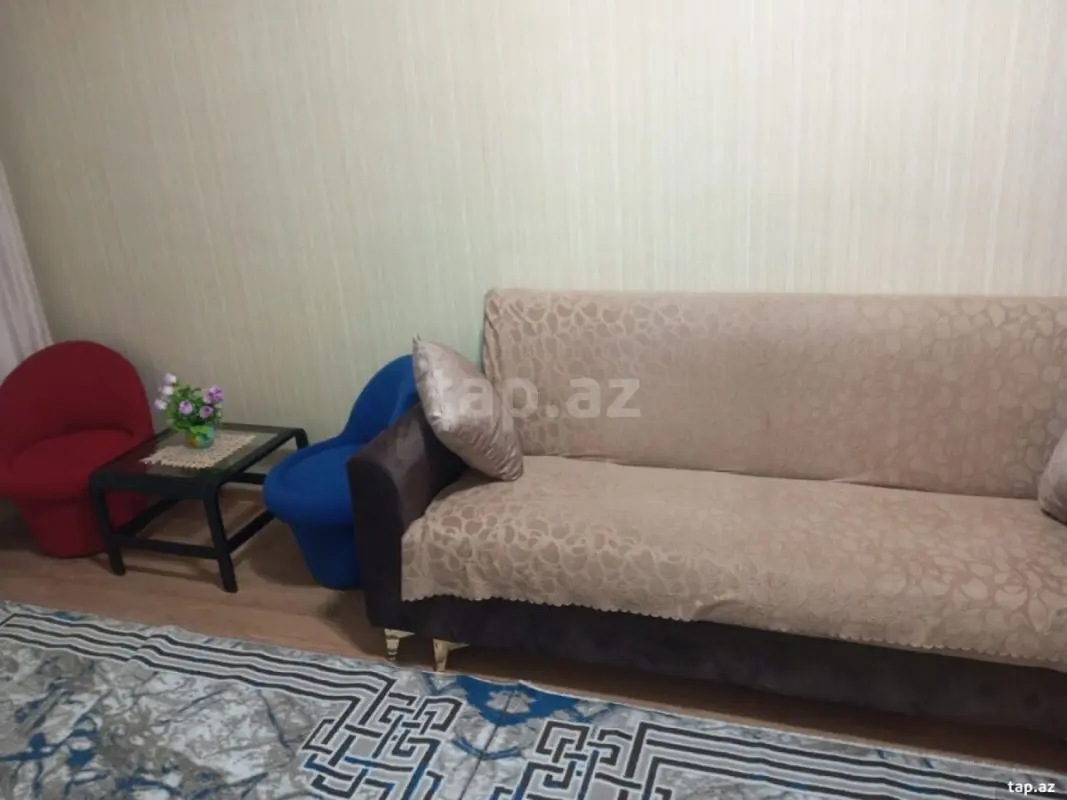 Kirayə verilir 3 otaqlı yeni tikili 60 m²