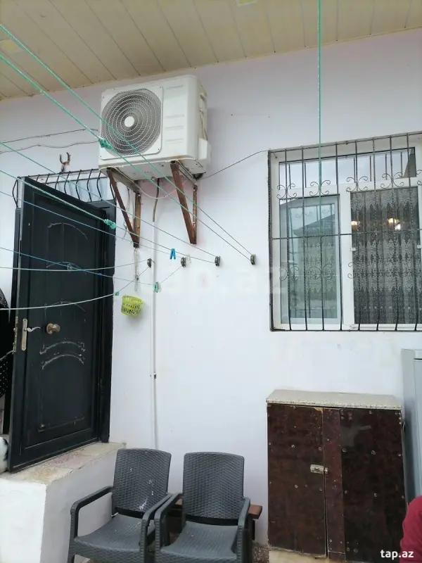 Satılır 3 otaqlı həyət evi 100 m²