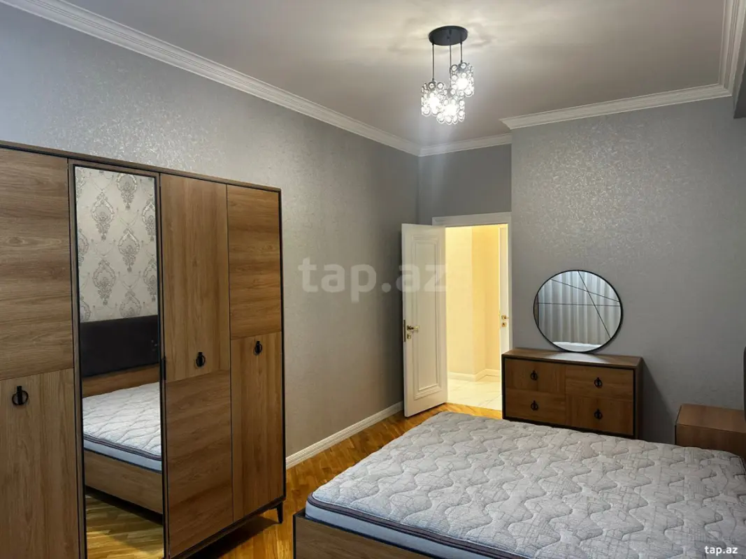 Kirayə verilir 2 otaqlı yeni tikili 80 m²