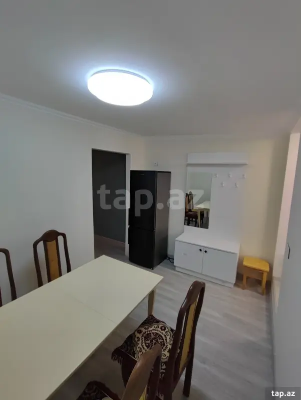 Kirayə verilir 2 otaqlı mənzil 40 m²