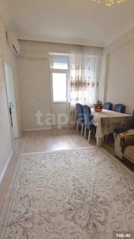 Kirayə verilir 3 otaqlı yeni tikili 75 m²