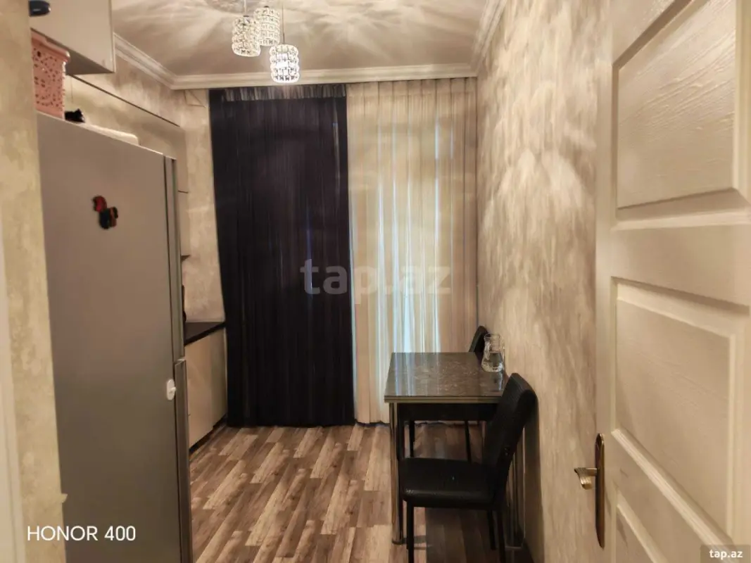 Kirayə verilir 2 otaqlı yeni tikili 80 m²