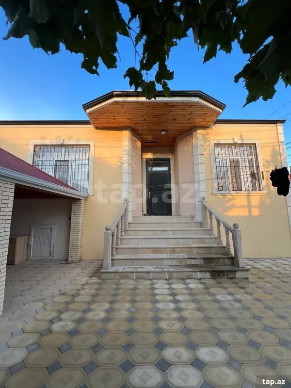 Satılır 4 otaqlı həyət evi 100 m²