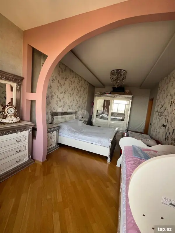 Satılır 2 otaqlı yeni tikili 105 m²