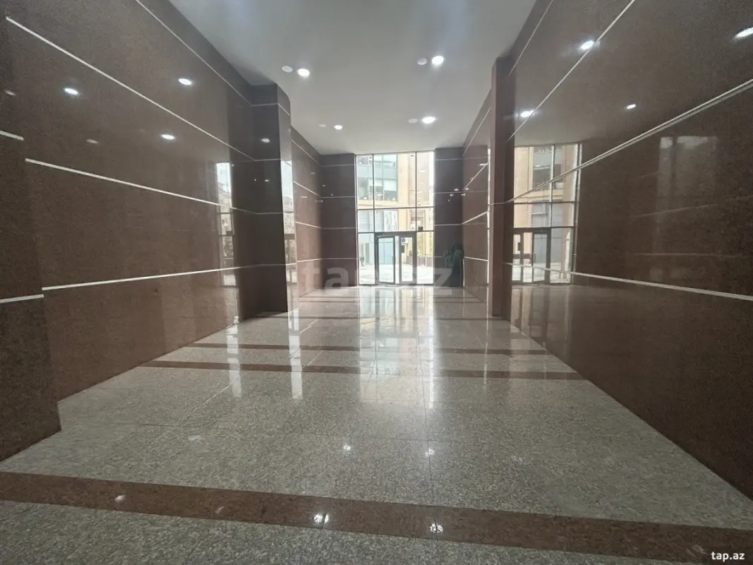 Satılır 5 otaqlı yeni tikili 477 m²