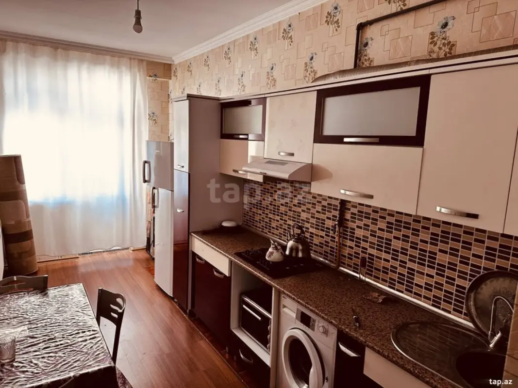 Kirayə verilir 3 otaqlı mənzil 83 m²