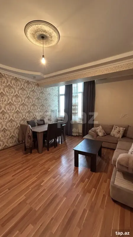 Kirayə verilir 2 otaqlı yeni tikili 75 m²