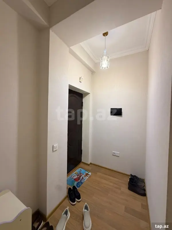 Satılır 3 otaqlı yeni tikili 77 m²