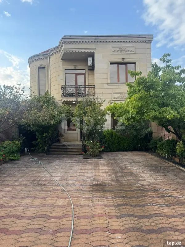 Kirayə verilir 5 otaqlı həyət evi 200 m²