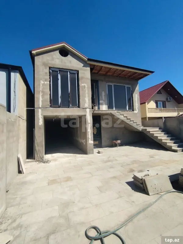 Satılır 4 otaqlı həyət evi 220 m²