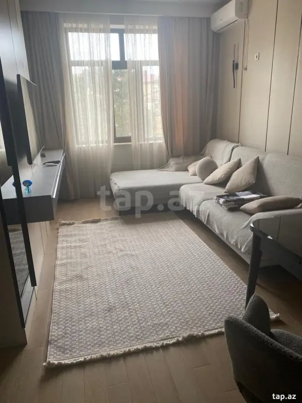 Kirayə verilir 2 otaqlı yeni tikili 65 m²