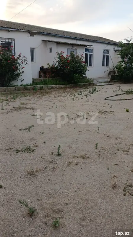 Satılır 3 otaqlı həyət evi 90 m²