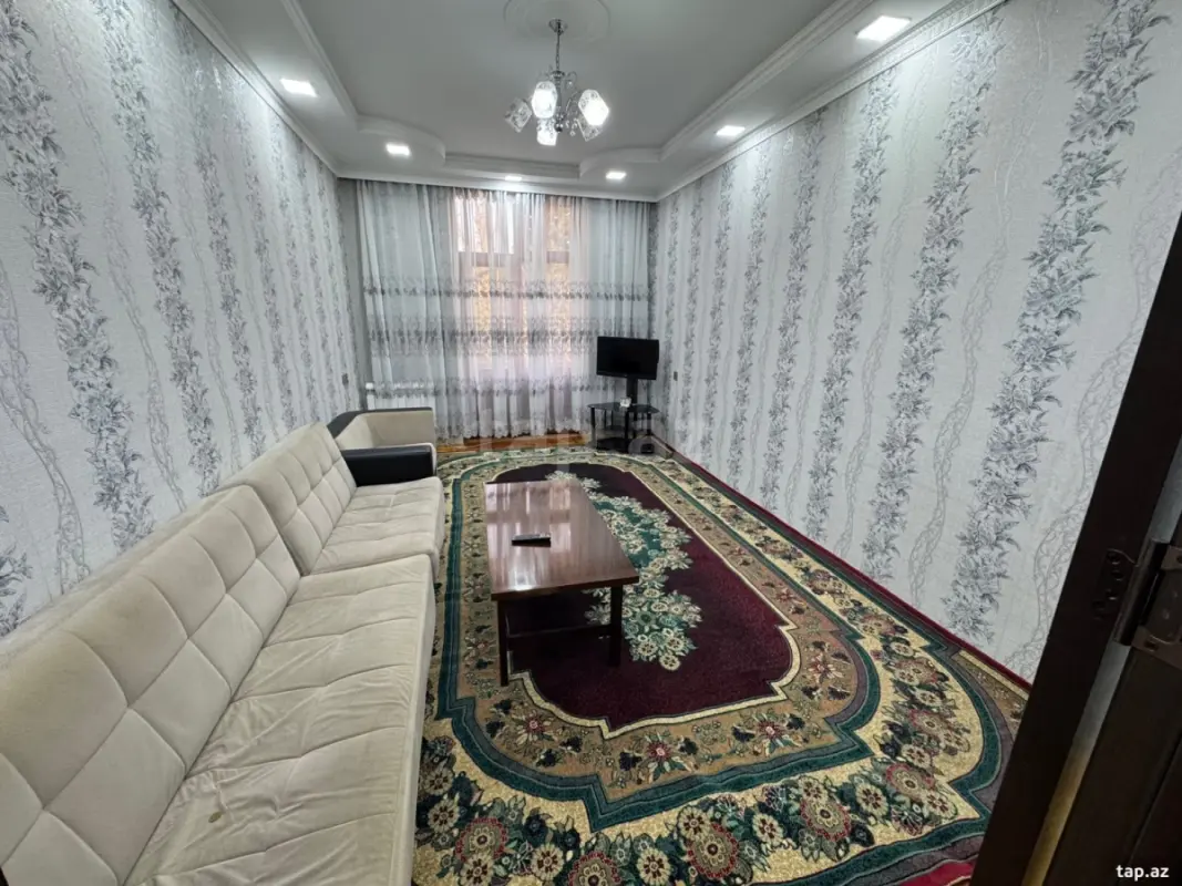 Kirayə verilir 2 otaqlı mənzil 45 m²