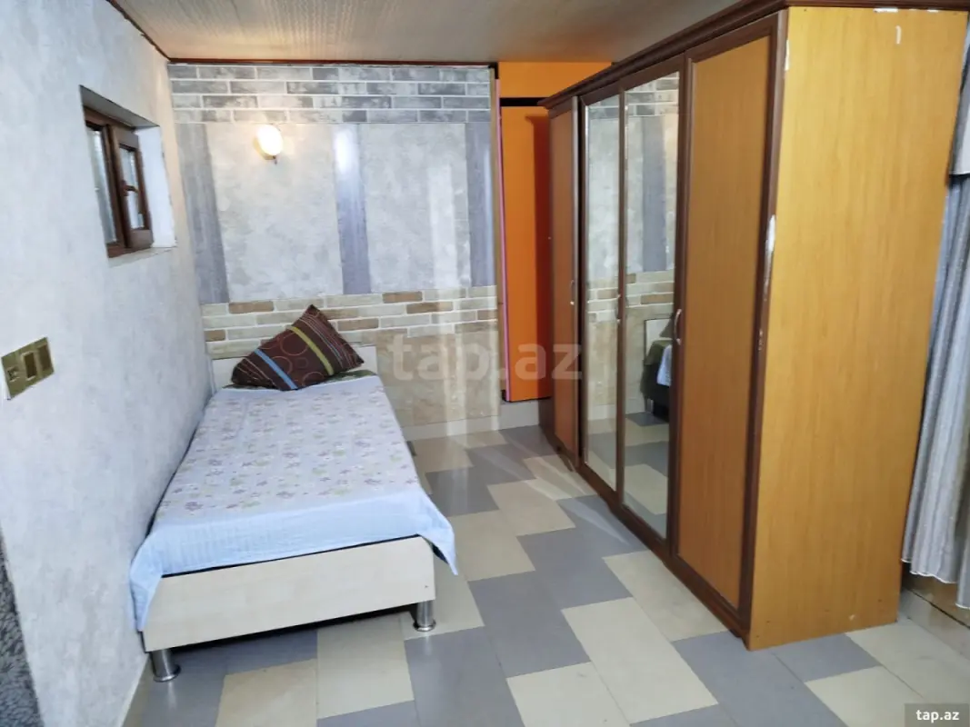 Kirayə verilir 2 otaqlı həyət evi 65 m²