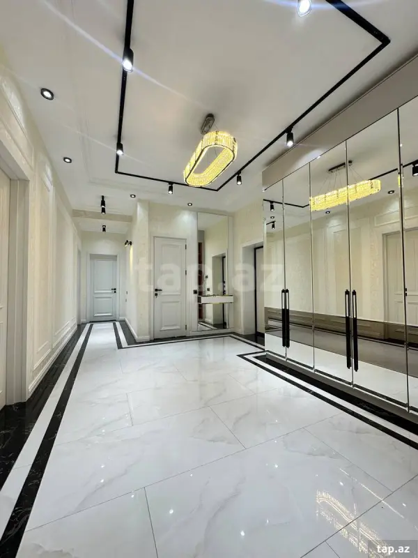 Satılır 3 otaqlı yeni tikili 145 m²