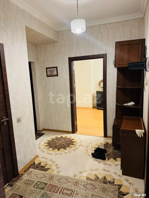 Kirayə verilir 2 otaqlı yeni tikili 75 m²