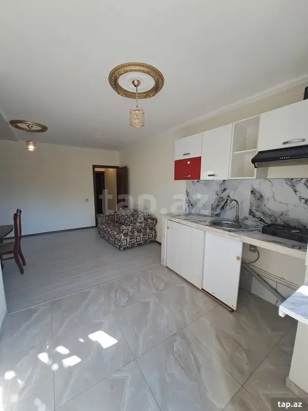 Kirayə verilir 2 otaqlı həyət evi 60 m²
