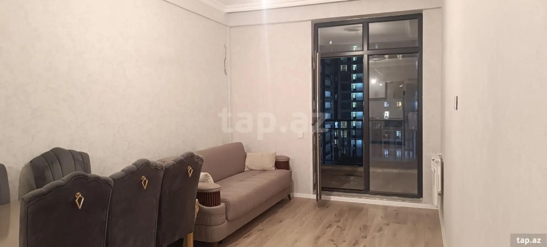 Kirayə verilir 2 otaqlı yeni tikili 74 m²