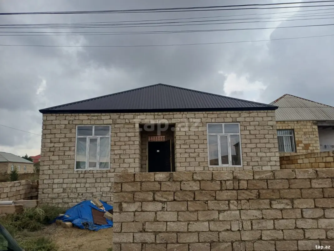 Satılır 4 otaqlı həyət evi 110 m²